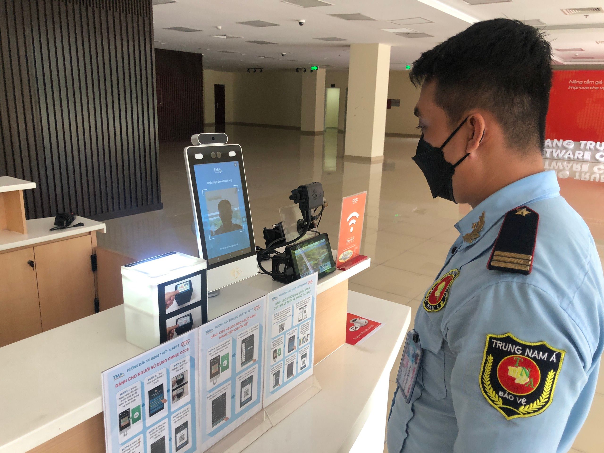 kiểm soát khách ra vào T-Visitor 1